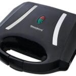 Sandwich-maker Clasic Negru , maner izolat, sistem blocare, 750 W, New Generation by Oferte Shop